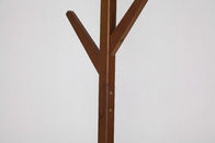 Ganci di legno del supporto 6 del gancio di cappotto della noce domestica lisci per i vestiti proteggenti