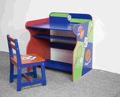 Sport di legno del bambino - insieme di tema della sedia di scrittorio di studio